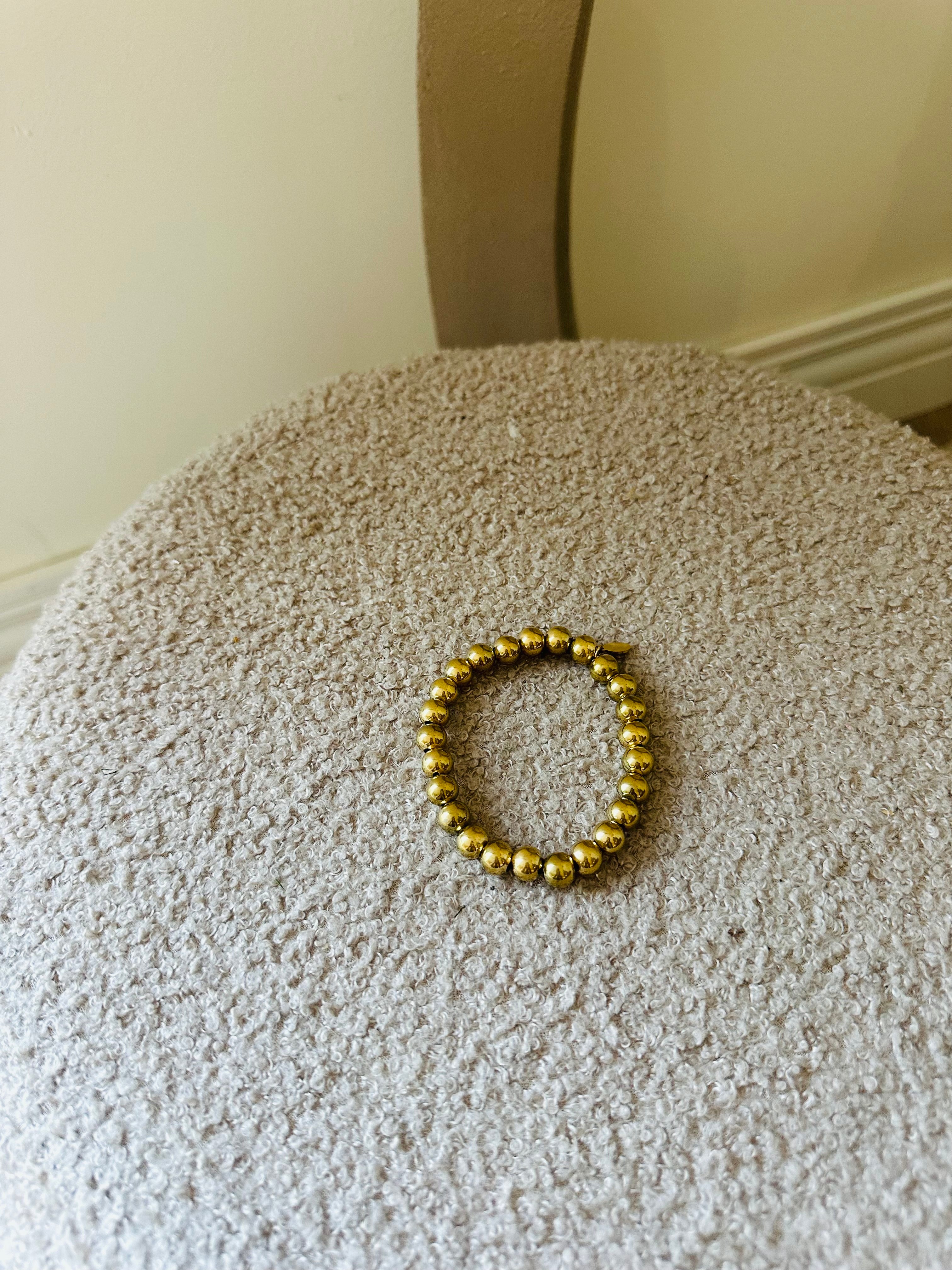 Bracelet bold type-gold